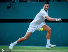 PG游戏-德约科维奇连续十五场比赛得分超过突破纪录，拜仁挑战极限！的简单介绍