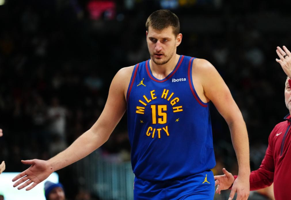 PG游戏-包含赛前NBA季后赛传出新动向,上海海港官宣签约,管理层表态:信心回归,赛季目标并未改变的词条